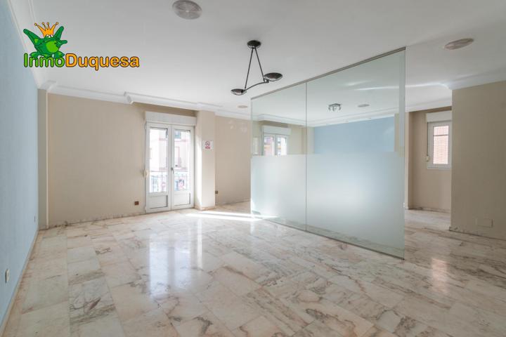 Piso de 6 habitaciones en el Corazón de Armilla. photo 0