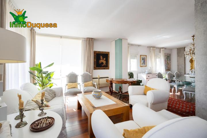 Piso junto Plaza San Lazaro con mas de 370 m² photo 0