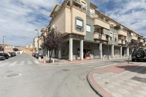 Gran local comercial de 222 m² en ATARFE. photo 0