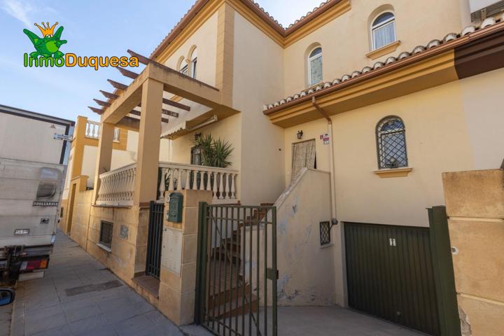 Casa pareada en 'Urb. El Chaparral' - ALBOLOTE photo 0