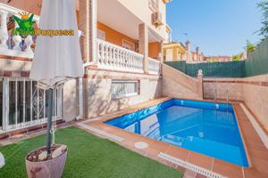 Casa pareada con PISCINA en el centro de Jun. photo 0