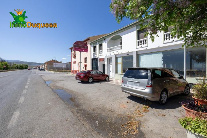 VIVIENDA con RESTAURANTE en planta baja. photo 0