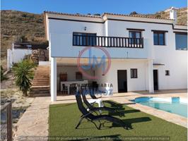SE VENDE CHALET CON PISCINA photo 0