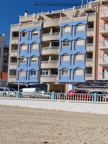 PISO EN TORREVIEJA A 30 Metros del MAR 115 M2 CON PISCINA photo 0