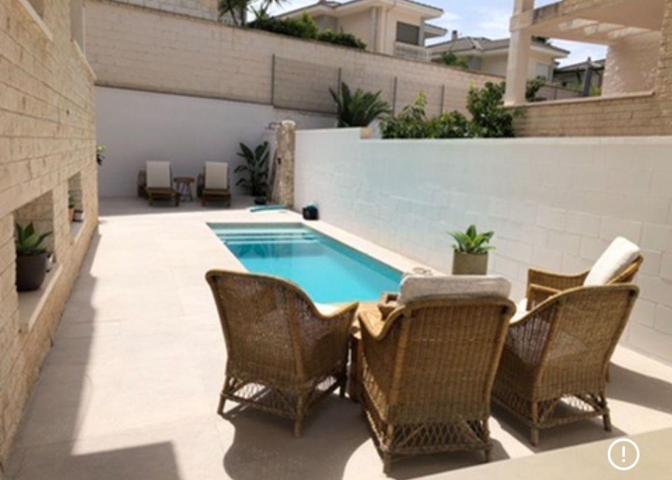 BONITO PAREADO EN PETRER CON PISCINA ZONA SALINETAS Y GARAJE photo 0