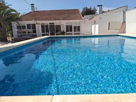 BONITO CAMPO CON PISCINA EN SAX photo 0