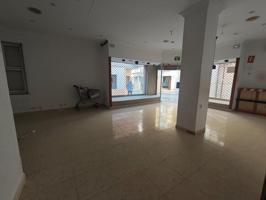 GRAN CASA EN PETRER EN ESQUINA PLANTA BAJA + 2PLANTAS photo 0