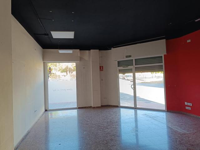 SE ALQUILA LOCAL COMERCIAL EN CAMPET PETRER photo 0
