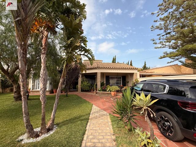 CASA CHALET EN VALDELAGRANA photo 0