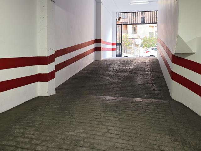 ¡Tu plaza de aparcamiento en Músico Ziryab te está esperando! photo 0