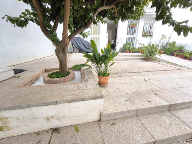 PISO SEMINUEVO CON BUHARDILLA EN PLENO CASCO HISTÓRICO photo 0