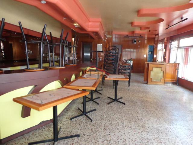 BAR EN FERNÁNDEZ LADREDA photo 0