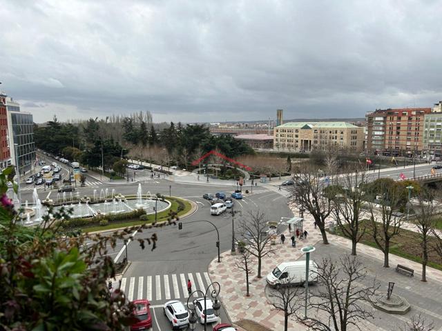 AVENIDA DE CONDESA, CON GARAJE Y TRASTERO photo 0