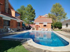 ESPECTACULAR CHALET INDIVIDUAL EN LAS LOMAS, CON PISCINA photo 0