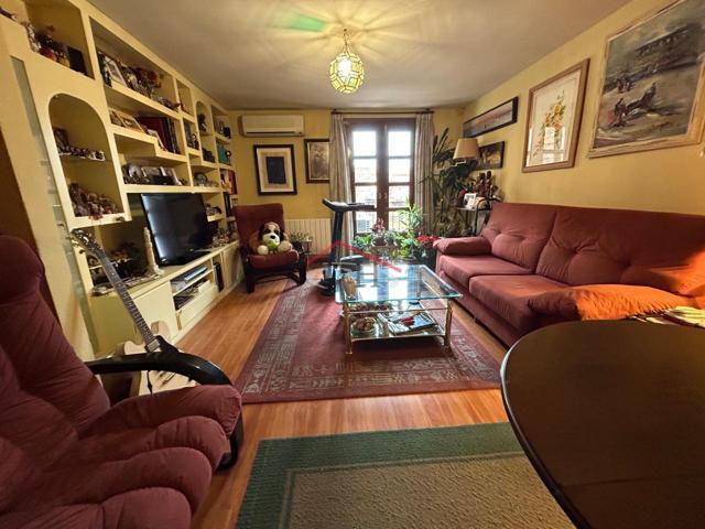 APARTAMENTO-DÚPLEX JUNTO A LA CATEDRAL DE LEÓN photo 0