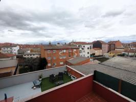 DÚPLEX DE CUATRO HABITACIONES CON GARAJE Y TRASTERO photo 0