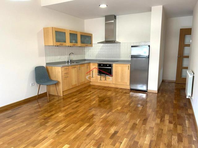APARTAMENTO CON TRASTERO Y PLAZA DE GARAJE GARAJE EN EL CENTRO. PRINCIPIO DE PADRE ISLA. photo 0