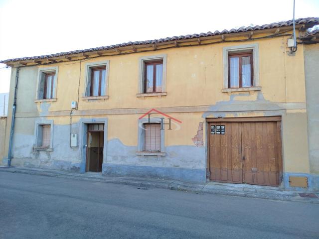 CASA PARA REFORMAR EN VALDELAFUENTE photo 0