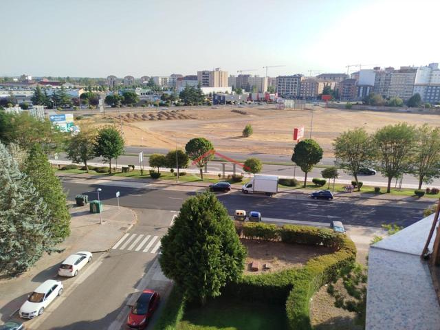 PISO EXTERIOR CON PLAZA DE GARAJE Y TRASTERO photo 0