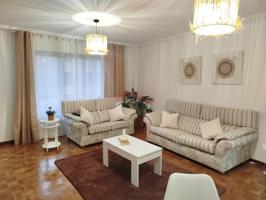 PISO AMUEBLADO CON PLAZA DE GARAJE Y TRASTERO photo 0