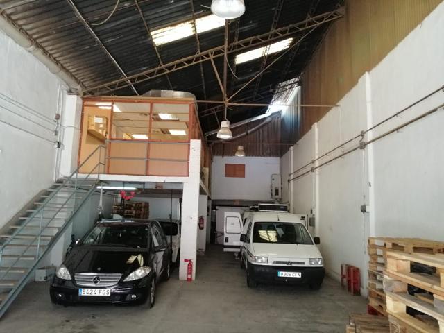 NAVE INDUSTRIAL DE 300 M2 EN POL.IND. CARRETERA DEL MIG photo 0