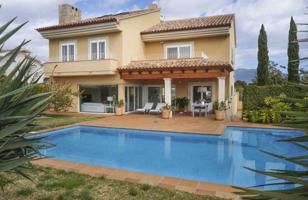 Preciosa villa en Alfaz del Pi photo 0