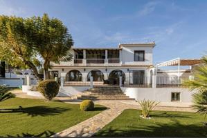 *Finca de estilo mediterráneo con villa de 350m2 y parcela de 2200m2 cerca del pueblo de Alfaz* photo 0