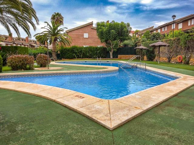 ESPECTACULAR BUNGALOW EN ALBIR photo 0