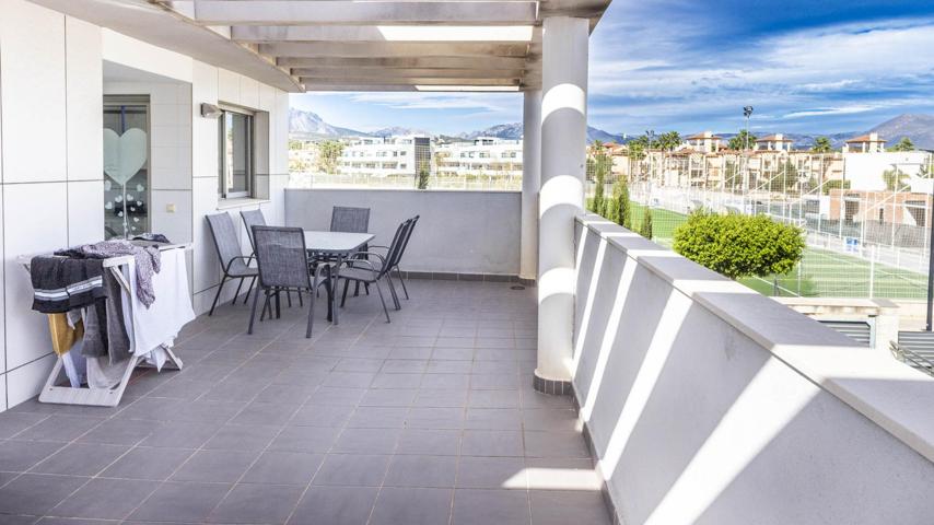 Apartamento con gran terraza en Albir photo 0