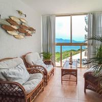 Apartamento semireformado de 2 dormitorios con vistas al mar y piscina photo 0