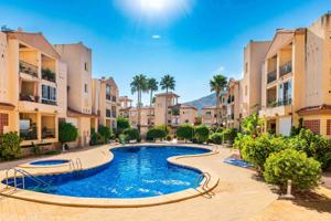 Céntrico apartamento de un dormitorio (posible 2), parking, trastero y piscina comunitaria a 1km de la playa del Albir photo 0