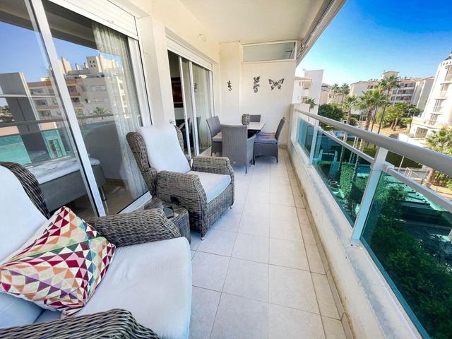 Ático dúplex de 4 dormitorios situado en el centro del Albir photo 0