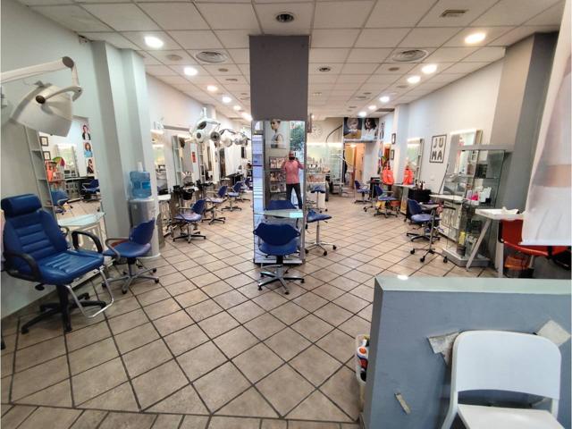 Local en alquiler en Zona Cardenal Benlloch-Avinguda del Sud photo 0