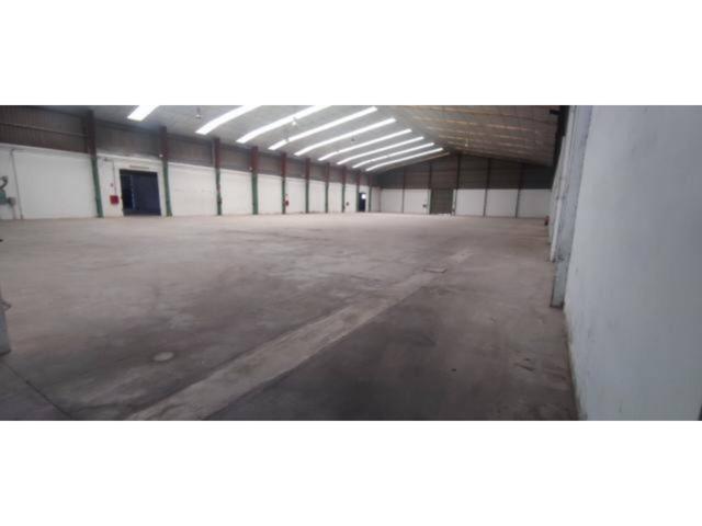 Nave industrial en venta en Paiporta photo 0