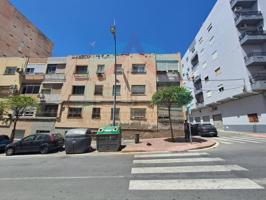 ¡Oportunidad de inversión en el corazón de Pablo Iglesias, Almería Capital! photo 0