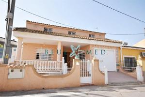 Villa moderna en un típico pueblo murciano photo 0