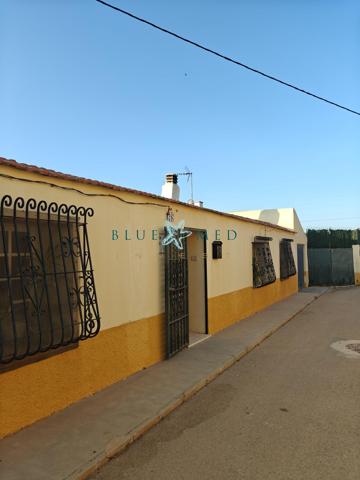Moderna y espaciosa casa de pueblo con garaje photo 0
