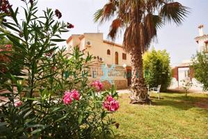 VILLA DÚPLEX A 300 M DE LA PLAYA photo 0
