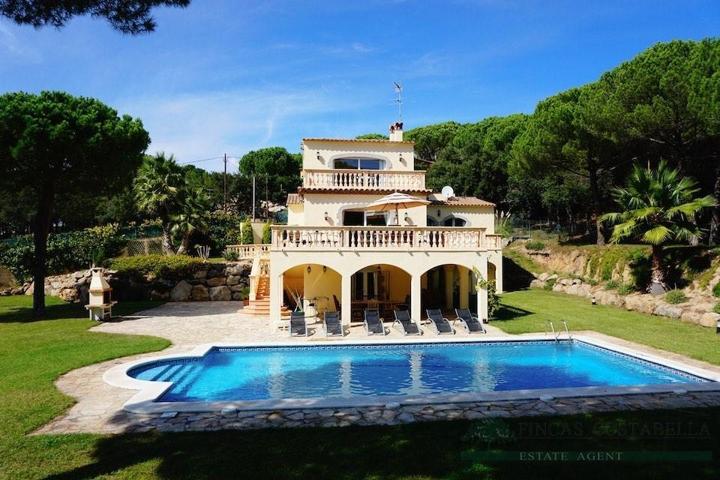 Unifamiliar En venta en Bell Lloch, Santa Cristina D´aro photo 0