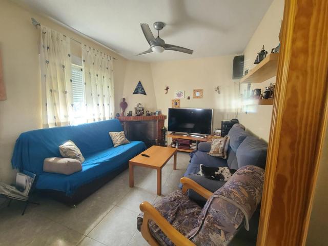 CHALET INDEPENDIENTE EN PARCELA DE 1009 METROS  CON PISCINA PRIVADA photo 0