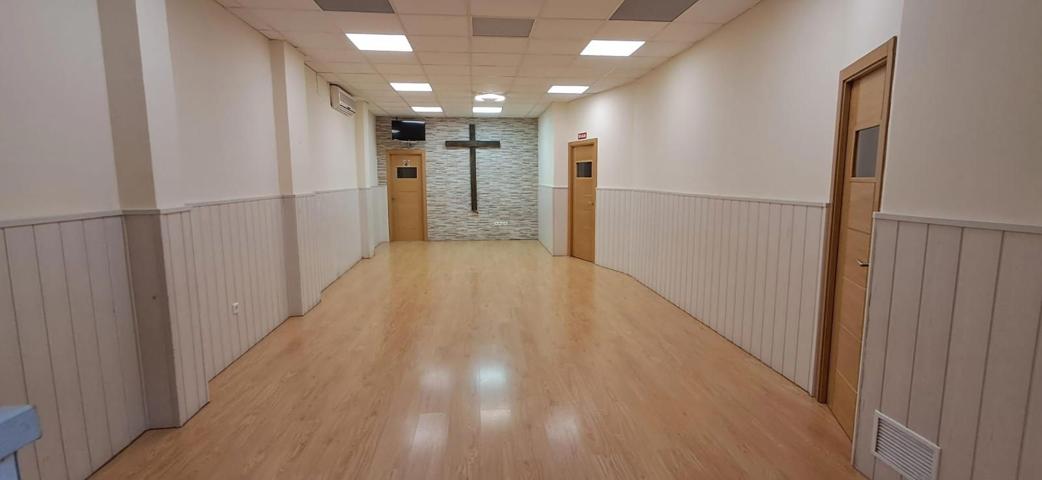 Local de 95 metros en Villa de Vallecas photo 0