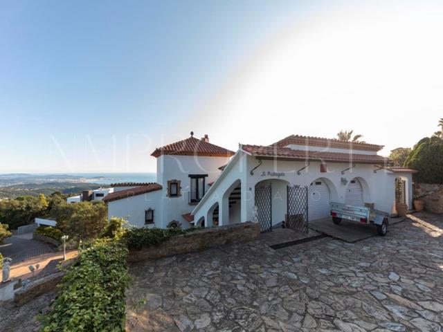 Casa En venta en Castell-Platja D'Aro photo 0