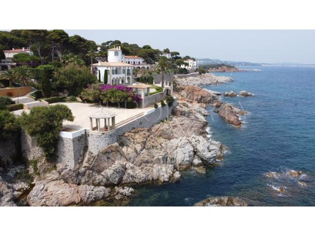 Casa En venta en Playa Sant Pol, Castell-Platja D'Aro photo 0