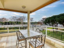 Piso En venta en Castell-Platja D'Aro photo 0