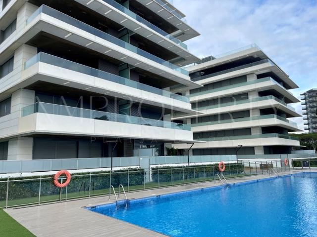 Local En venta en Castell-Platja D'Aro photo 0