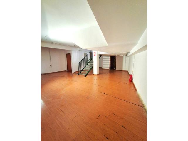 LOCAL COMERCIAL CON LICENCIA MUY CERCA DE LA AVENIDA CARLOS III photo 0