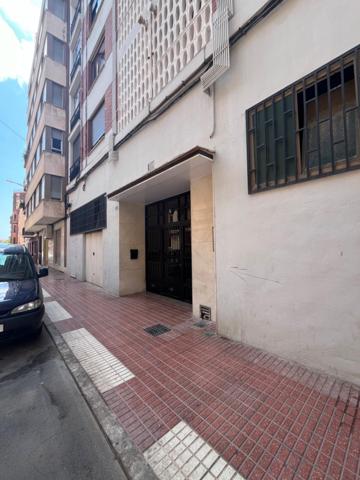 Venta local comercial junto calle Herrero, calle Picó, Castellón centro. photo 0