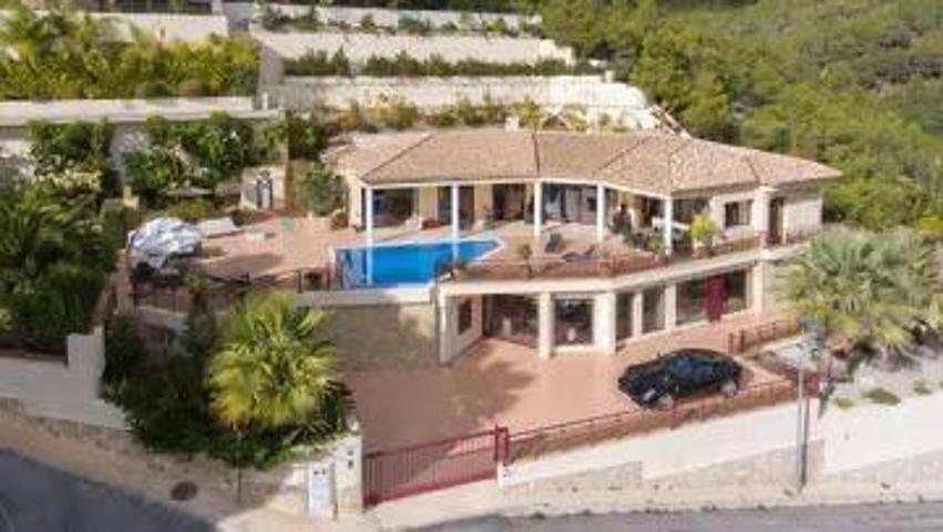 Villa independiente photo 0