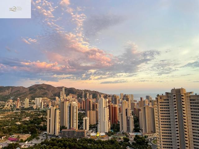 PISO CON PRECIOSAS VISTAS EN VENTA EN BENIDORM photo 0