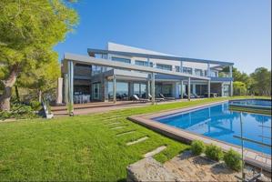 VILLA DE LUJO EN PRIMERA LINEA EN ALTEA photo 0